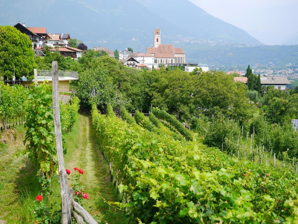 Weingut Pardellerhof Villa Marlengo Exterior foto
